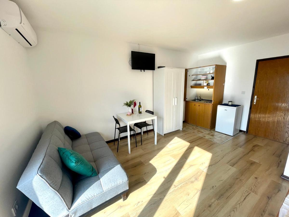 Apartments Ivana & Ante ドラマリ エクステリア 写真